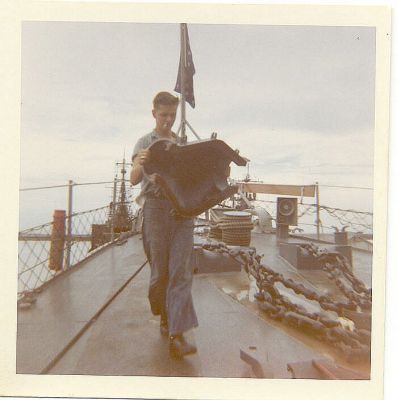 Just some nice foecastle shots when the ship was still new and shiney
