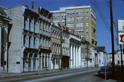 1965-10-sl13_Broad_St_Charleston_c.jpg