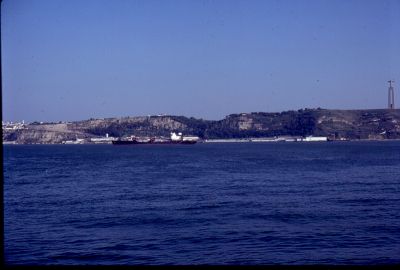 1977-08,_USS_Semmes_DDG-18,_Gibraltar0007.jpg