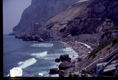 1977-08,_USS_Semmes_DDG-18,_Gibraltar0029.jpg