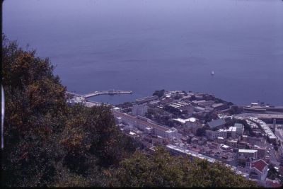 1977-08,_USS_Semmes_DDG-18,_Gibraltar0035.jpg