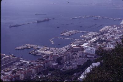 1977-08,_USS_Semmes_DDG-18,_Gibraltar0036.jpg