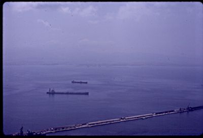1977-08,_USS_Semmes_DDG-18,_Gibraltar0037.jpg