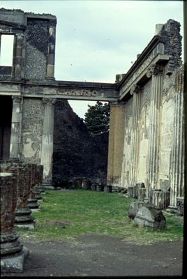 1980-01-01-Pompei_Italy0211.jpg