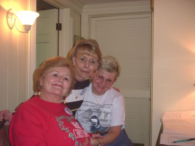 Left to right: Barbara Boyce, Val Ringate, Bonnie Beinhaur
