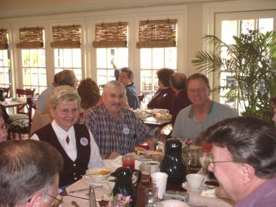 Bonnie & Ron Beinhaur, Charlie Layus, Jerry Davis.
