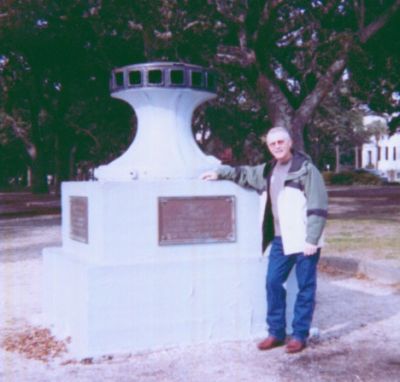 Joe Miele in Battery Park, next to a relic from the Battleship Maine.
"This oughta take the slack out of your hawser, hey mate?"

