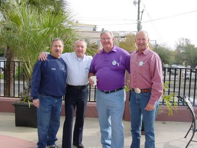Juan Juaregui, Horst Wichek, Clint Allen, Bruno Bishop
