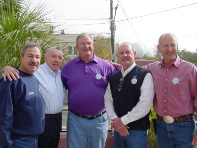 Juan Juaregui, Horst Wichek, Clint Allen, Arlen Alexander, Bruno Bishop
