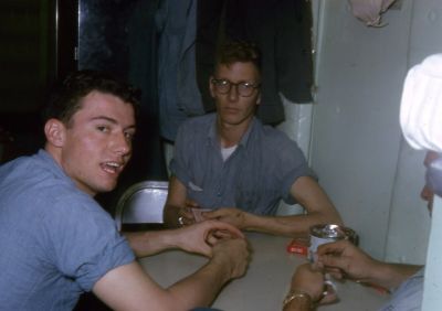 Shut up and deal
Bruce Hnilo and Jim Ferrell 1964
Keywords: Tarrance