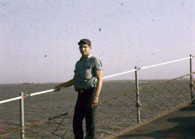 Tom Tarrance smoke break 1964
Keywords: Tarrance